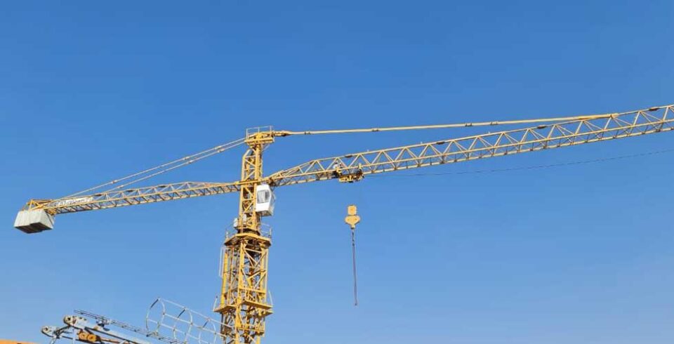 تاور کرین 646 پتن